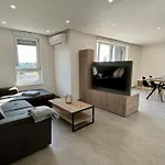 Apartmán Cozy 4p Tram At Doorstep *